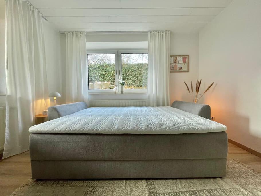 Stadt-Oase - Kostenlos Parken, Ruhig, Kliniken, Gop, Bali-Therme, Boxspringbett Bad Oeynhausen Eksteriør bilde